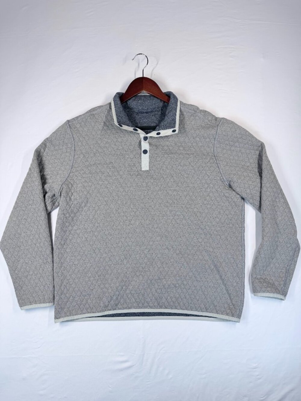 Southern Tide Men's Size L Quilted Snap Reversible Pullover Gray Sweatshirt